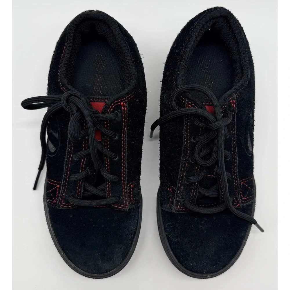 Heelys skate shoe